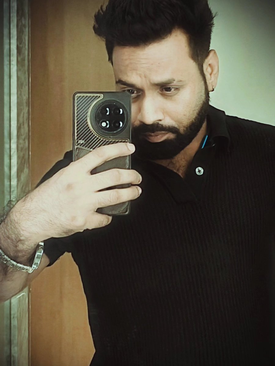 RAGHAVWORLD51's tweet photo. #mirror https://t.co/sxDo1LO8Qs