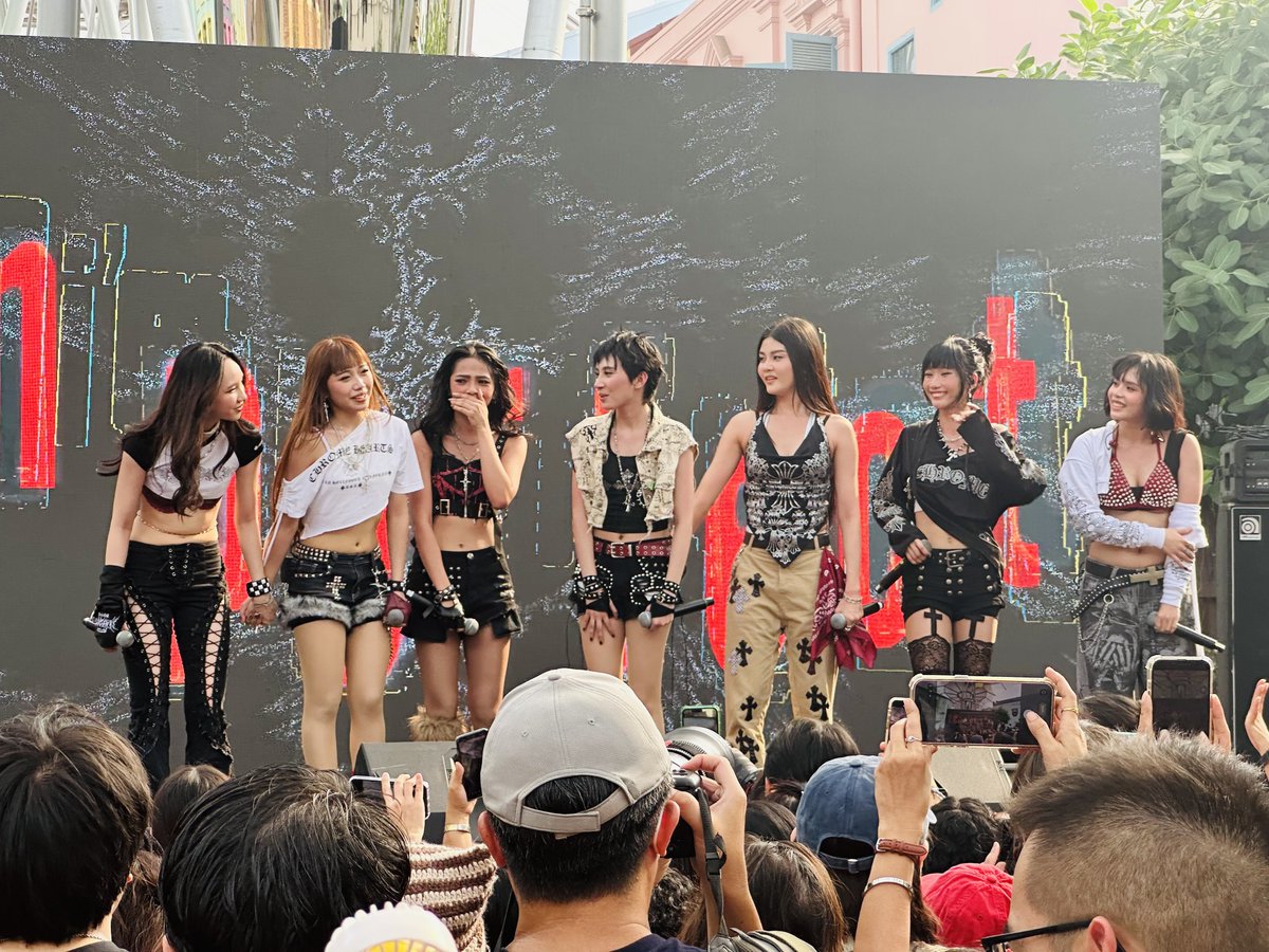 DroChavez's tweet photo. Super pretty and magagaling!!! ⭐️ 

Live at Clark Quay, Singapore 🇸🇬 

XONARA AT MUSIC MATTERS
#MusicIsUniversal #XONARAinSingapore
#XONARA @officialxonara https://t.co/zDbYlxzKy3