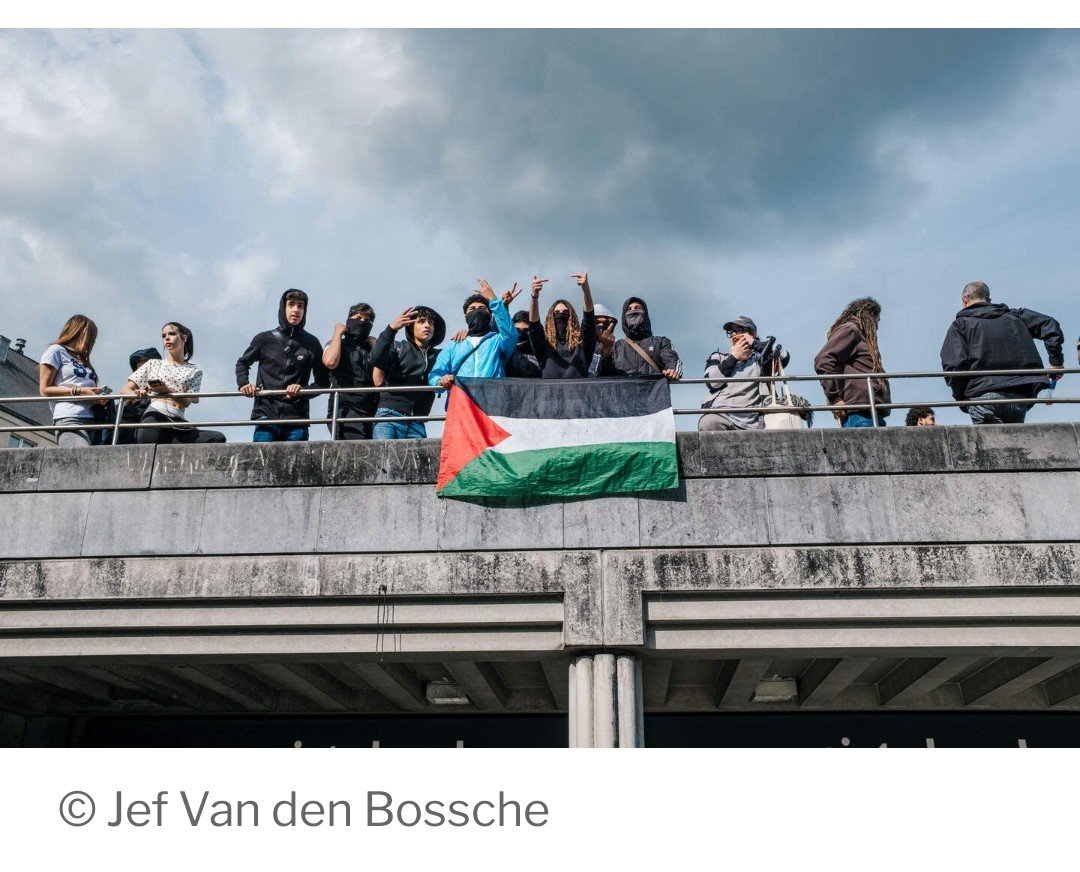 gdleuven's tweet photo. Volgens, niet toevallig, #destandaard protesteren deze 'scholieren' tegen #besparingen #onderwijs
#glatigny #standaard
@destandaard https://t.co/rMJ9p98mQx