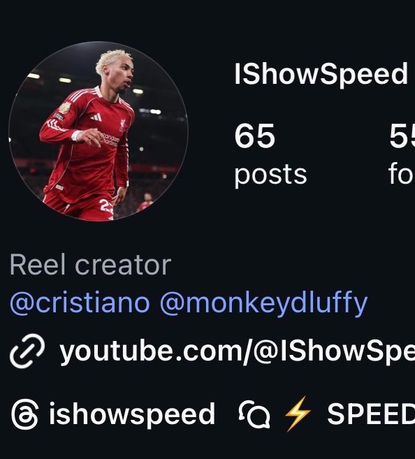 centregoals's tweet photo. 🚨🚨| IShowSpeed has changed his Instagram profile picture to Hugo Ekitike after losing to him on EAFC last night.

As part of the bet, Speed also has to watch a Liverpool game with Ekitike. 🤝🏽🤣 https://t.co/Q5XQ9y9AF3