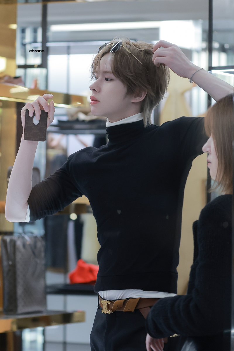 chrono_1002's tweet photo. 261003 CELINE

๑'~'๑

#TWSXCELINE #CelineEte2027 
#TWS #투어스 
#KYUNGMIN #경민 https://t.co/WhssdIMYaH