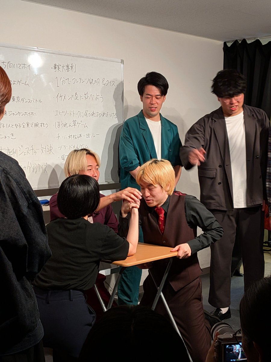 neyok's tweet photo. ふつーに！男子vs女子

を観てきました。
最後のあっち向いてホイでクボさんが無双してました。
楽しかったです！！ https://t.co/7wJMZG2l7Z