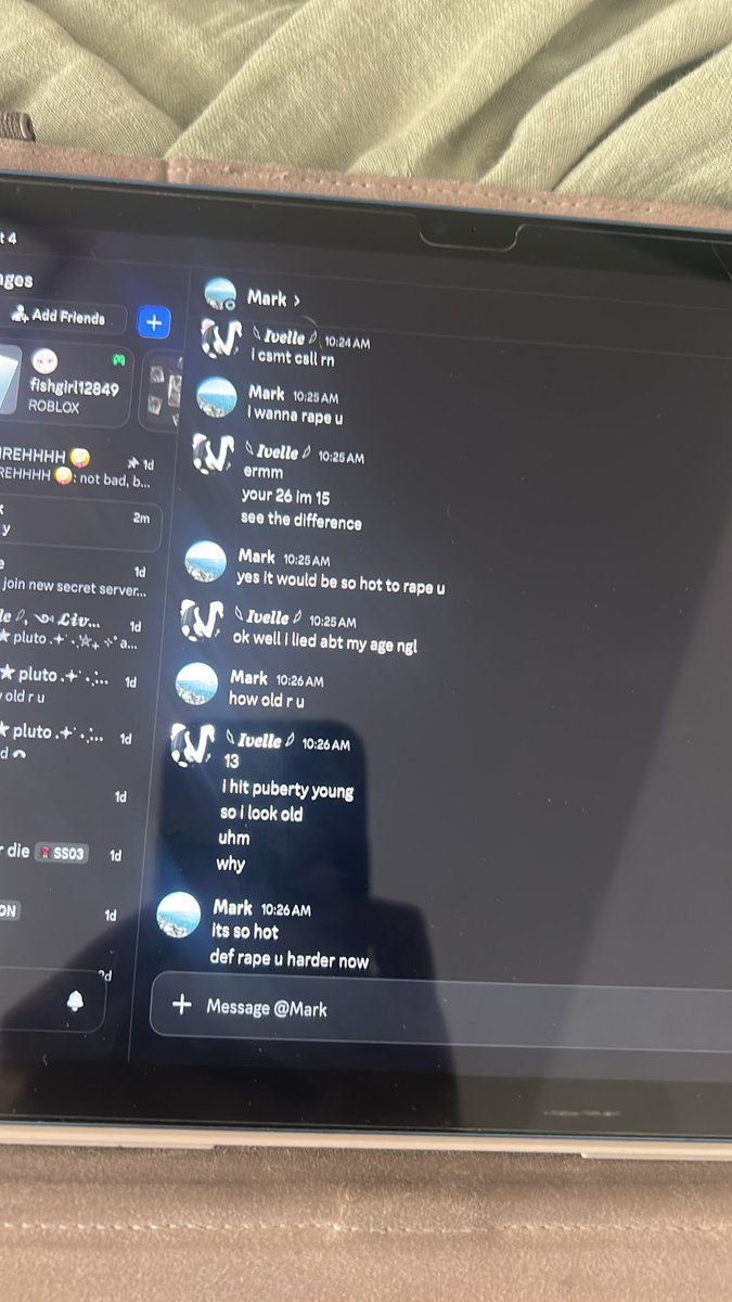 ivelloraUwU's tweet photo. PEDO ALERT YALL okay
i am 15 years old and i lied about being 13 to see how far this disgusting pedophile is please leave some hate for him!! #pedophile #weirdo #viral https://t.co/Y9hB8AnK35