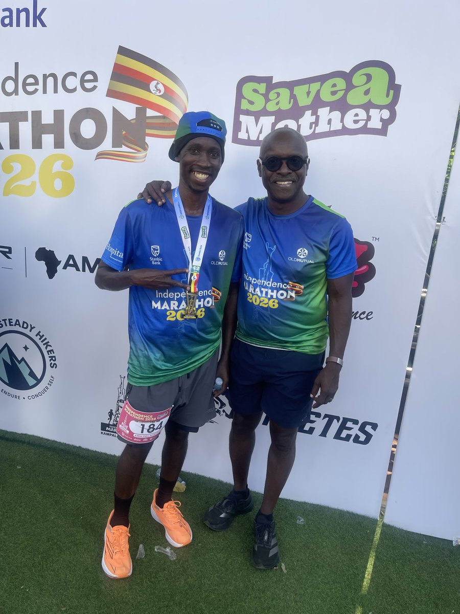 simodegreat's tweet photo. Today I graduated and joined the 42km circle. When you find me in 21km or 10km beat me😂😂. And in the worst case scenario, if you see me in 5km, execute me 🤦‍♂️. Anyways thx @imarathonug @rkabushenga @stanbicug for this initiative https://t.co/VYgmV8UCWJ
