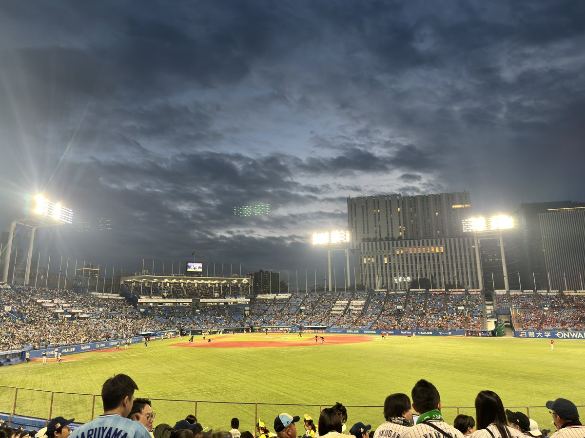 gai_ys's tweet photo. 今季神宮最終戦‼️
いつも通りの場所から最後まで全力応燕📣
絶対勝ちますぞ🔥 https://t.co/fi8TpdgIqs