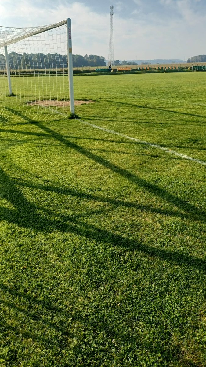 KuzniaJawor's tweet photo. #HURJ46 #Rezerwy #KlasaA 🔵⚪🔴
👕⚽ O godzinie 11:00 rezerwy Jaworzanki 1946 Jawor rozegrają wyjazdowy mecz w Klasie A z Huraganem Proboszczów. Oto skład naszego zespołu na te zawody⤵️
🧵1⃣/2⃣ https://t.co/4qMaqKwJ6P