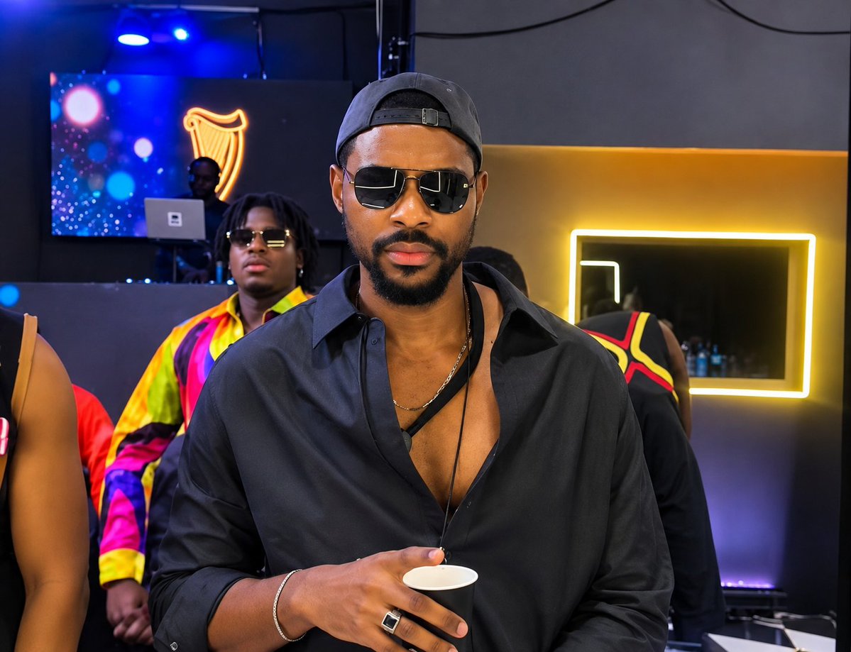 Okaforlilyy's tweet photo. Honestly, Ricky's fans love him, this is not about the game at all. All I see is genuine love. My guy is lucky. 🥹
#BBNaija https://t.co/xghSZ7YcAM
