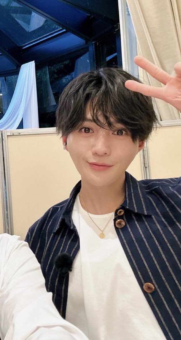 yamete_morote's tweet photo. 芸人さんが撮るこの髪型の八木ちゃんめちゃくちゃ可愛い説、なに？まずこの髪型がめちゃくちゃ可愛いのはあるけどさ https://t.co/fKqBpcdvKA
