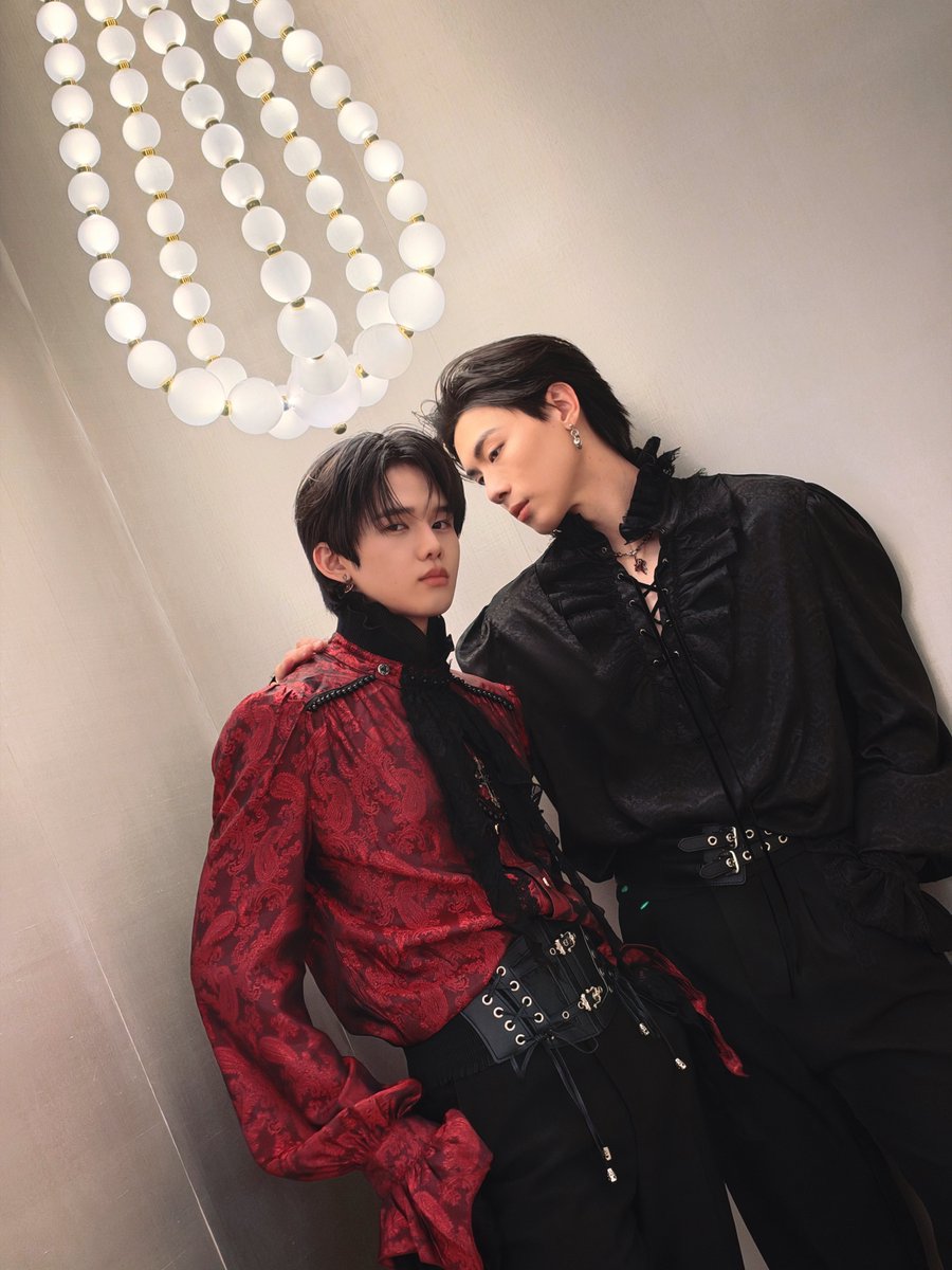 PaybackSeries's tweet photo. [Total Look] 🥀♥️

PAYBACK FAN MEETING IN HONGKONG
#PAYBACKFanMeetinginHONGKONG https://t.co/AJyqg7xMZT