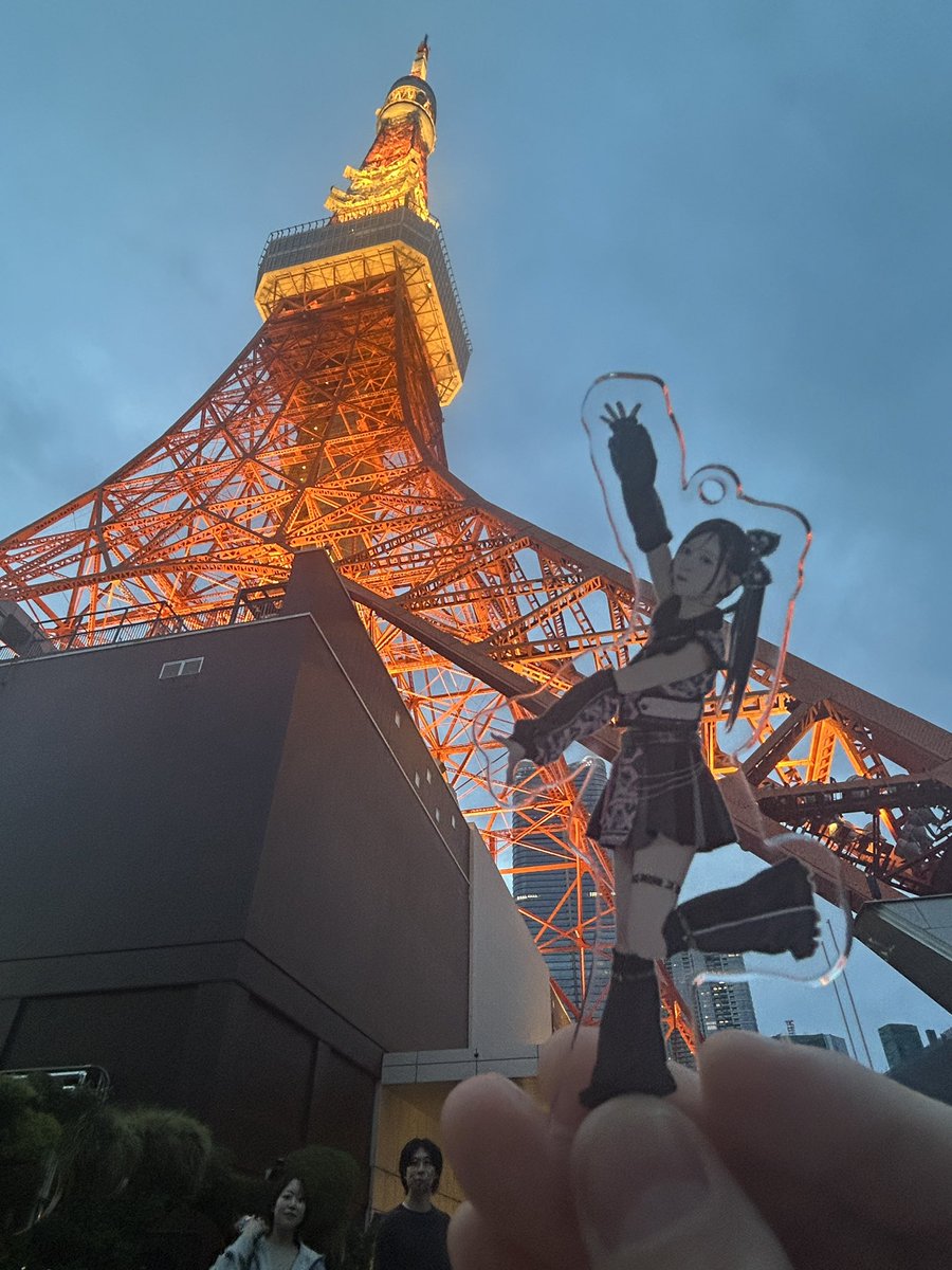 akiroa0707's tweet photo. 久しぶりにこんな近くで東京タワー見た😊 https://t.co/iI2nCsTDf8