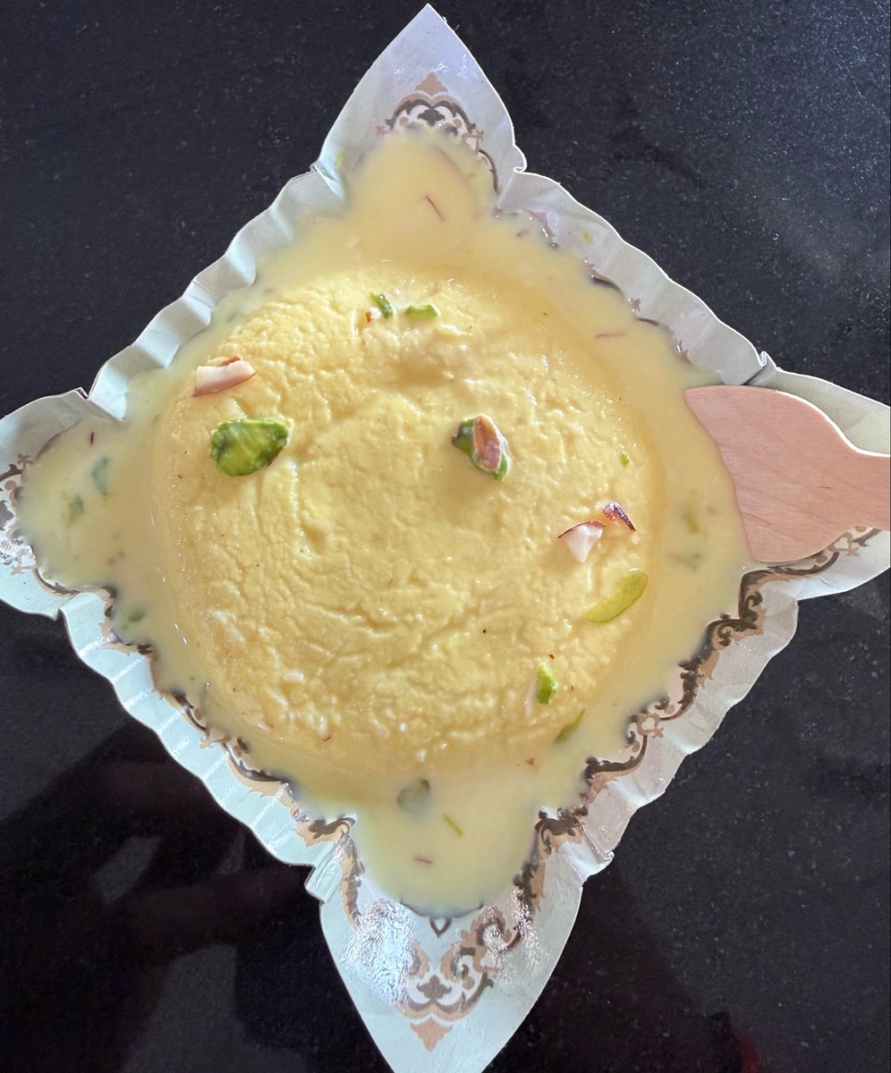 JatinTweets_'s tweet photo. Best mithai 😋 https://t.co/PUqQXTz5rR