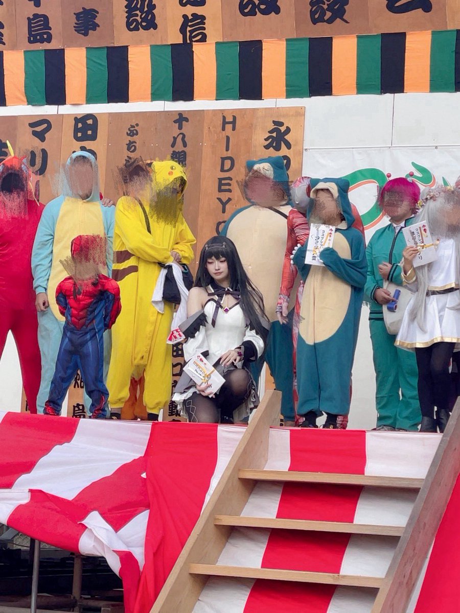 omu_is_raisu's tweet photo. つしまんなか祭のコスプレコンテストでグランプリ取りました〜❣️
内心バクバクだった…🥹
楽しかったです〜🫶対馬最高♡♡ https://t.co/1461sXE6Cs