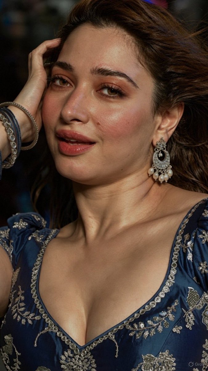 Euphoriab4de's tweet photo. Queen of the dance floor 🔥💃 
Tamannaah Bhatia 💙✨ https://t.co/tscecvVWKH