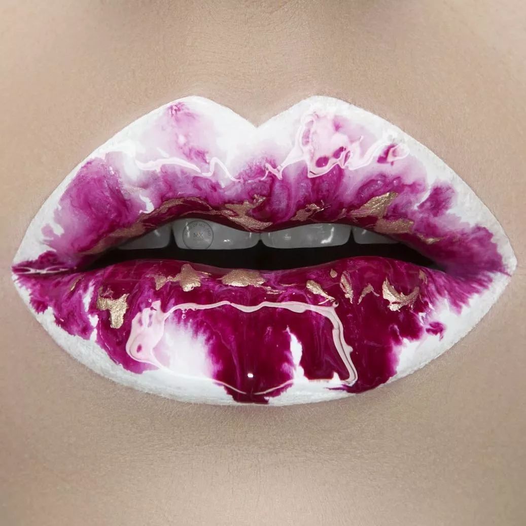 c85fbrix957's tweet photo. [Check out this lip art with a bold, cage-like pattern on the lips—so striking!]， https://t.co/OiWOCjyoGd