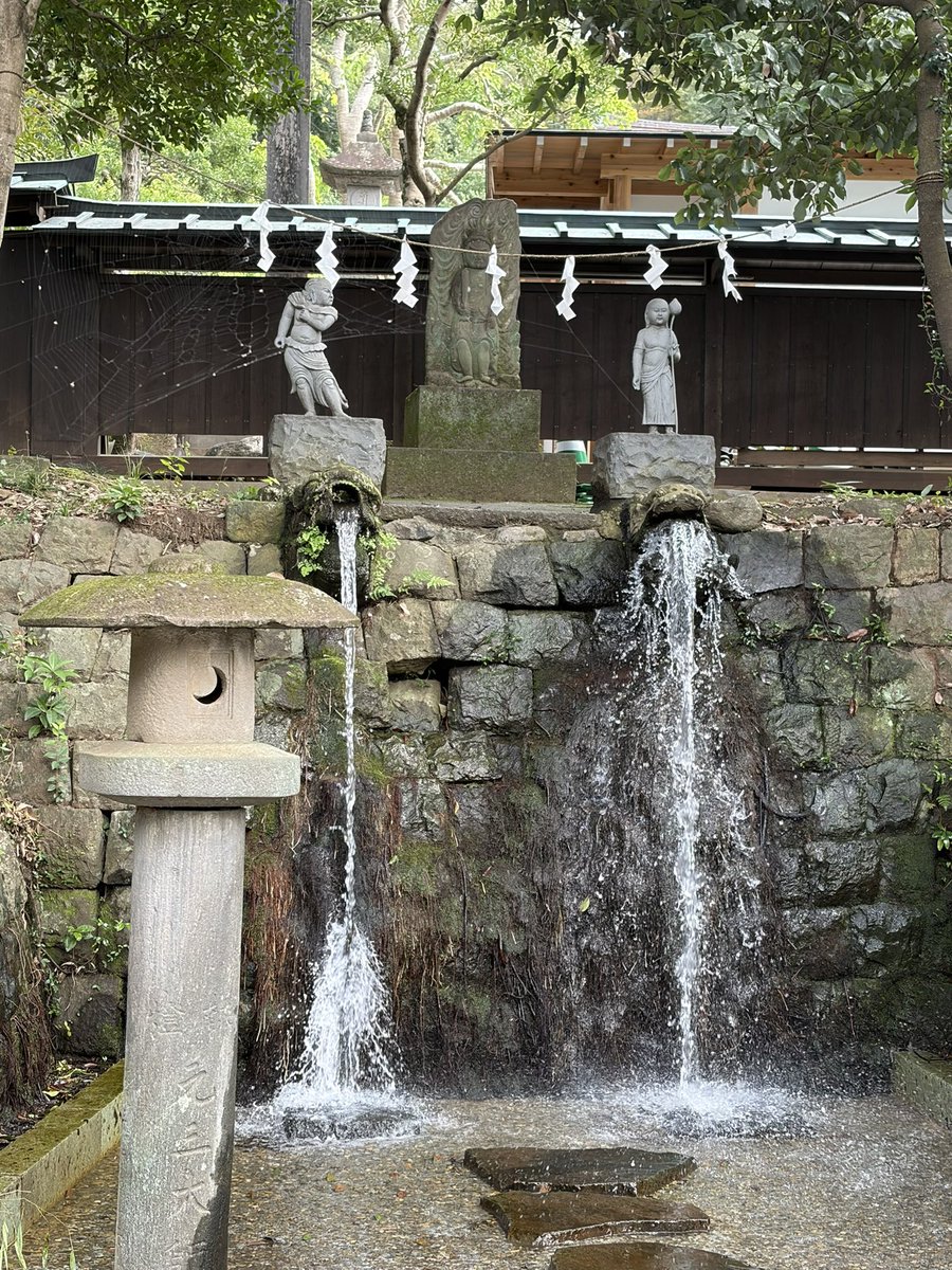 kinishimasen's tweet photo. 来年の干支の土鈴を買ってきました。　#深大寺 https://t.co/BOTHqPXlAt