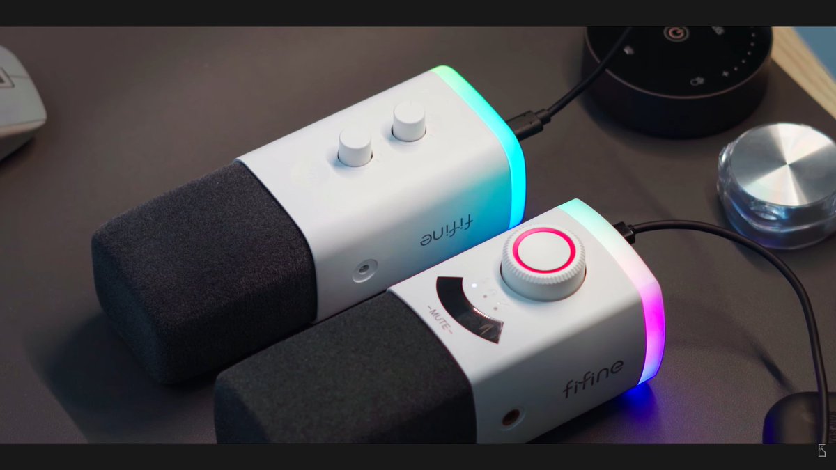 FIFINEMIC's tweet photo. 🔤Gamers talk strategy. Streamers talk stories. Podcasters talk ideas -
🔻Compare AM8: excellent clarity, no-fuss at USB&amp;XLR, battle-ready.
🔺Upgrade AM8ProT: 24-bit purity, full kit control, your vibe brand.

📅🎁Pick the best value on Oct 6-7 Amazon Prime Day

📸cr: @bigbadroid https://t.co/pJvD8AmFqF