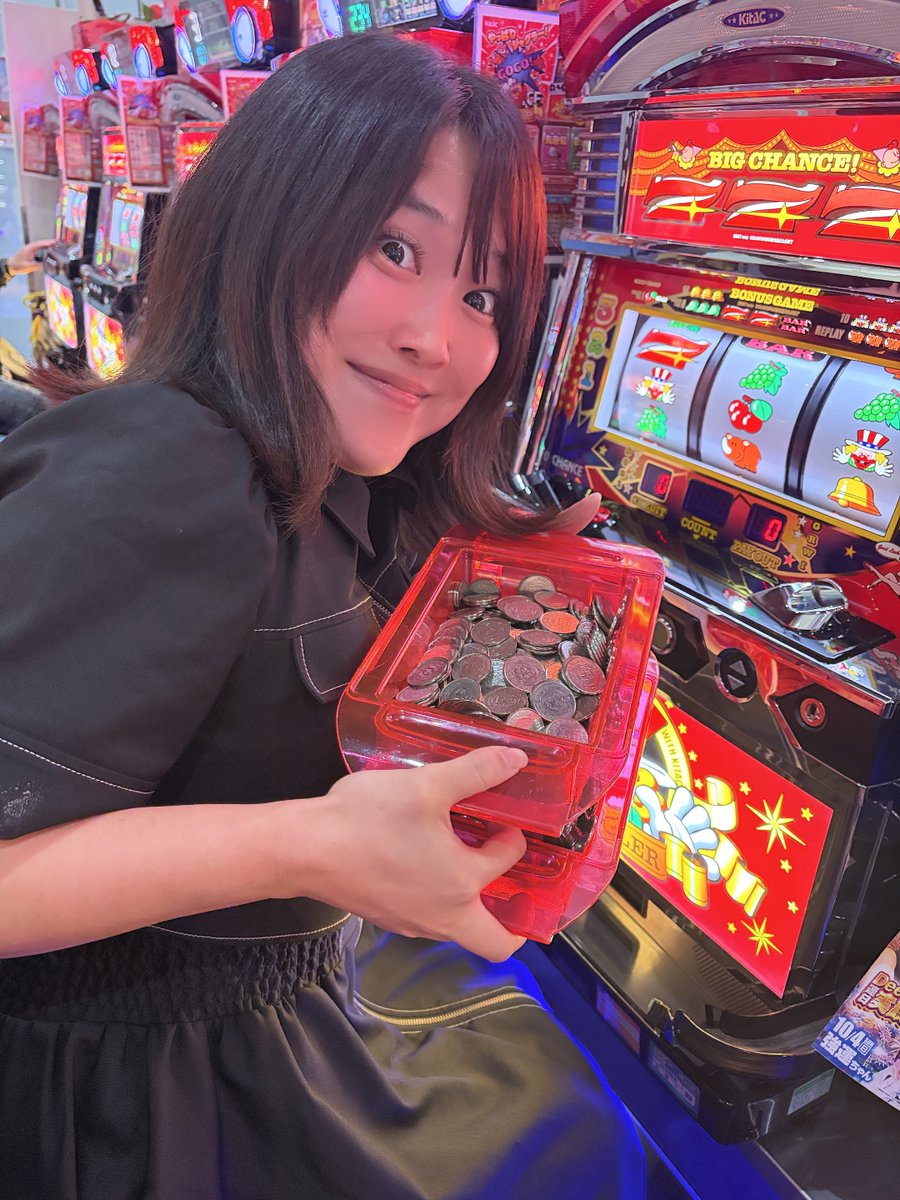 kyooundayo's tweet photo. #Dee3 さん実践終了です☑️
投資 10000円
回収 300枚

くるみんさんが会いにきてくれました☺️サクッと1000枚出してました😂✨
私は減らしたけど、ゴージャグでいっぱいペカって楽しかった🥳🎶

明日は別府初開催の取材あり📝
夜まで楽しまれてください❣️
#pr https://t.co/M8fgMMbNyI
