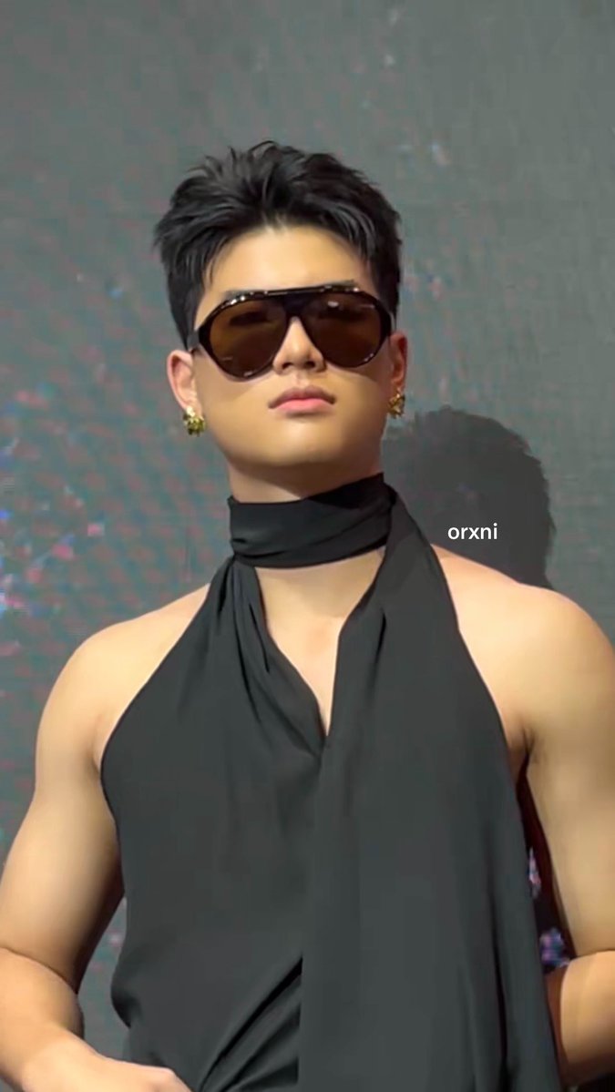 muayinspace's tweet photo. อดีตลูกเขยฉันในวันนั้น สู่การเป็นเจ๊ในวันนี้🥹❤️‍🔥

NJCHOK AT SIAM CENTER BIFW26 

#SiamCenterBIFW2026xNJCHOK
#njprompt https://t.co/SW1NILh60H