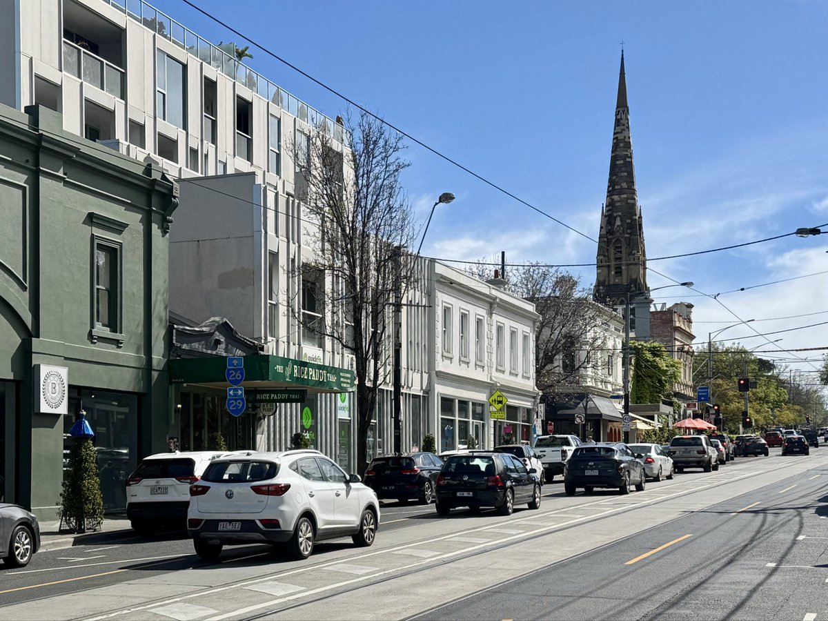 OperaChaser's tweet photo. Today’s streetscape view — various shapes and sizes, styles and textures, on @StonningtonCity’s Toorak Road, South Yarra. https://t.co/Kga271uczY