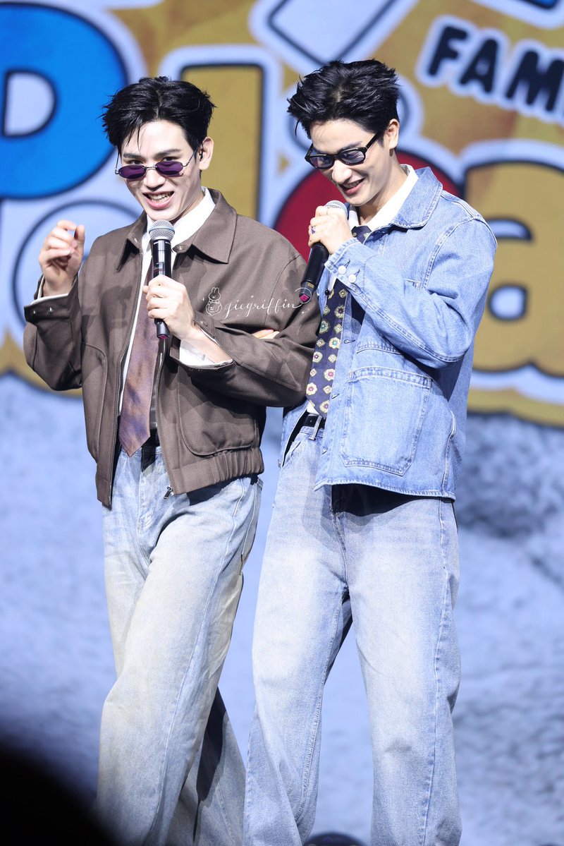 bubblebeeex's tweet photo. ของลื้อคนเดียวไม่แบ่งใครเลยยย (⁎⁍̴̆Ɛ⁍̴̆⁎)

TAYNEW POLCASAN IN TAIPEI
#TayNewPolcasanFamilyTripinTaipei 
#TayNew #เตนิว https://t.co/JrictmzsbJ