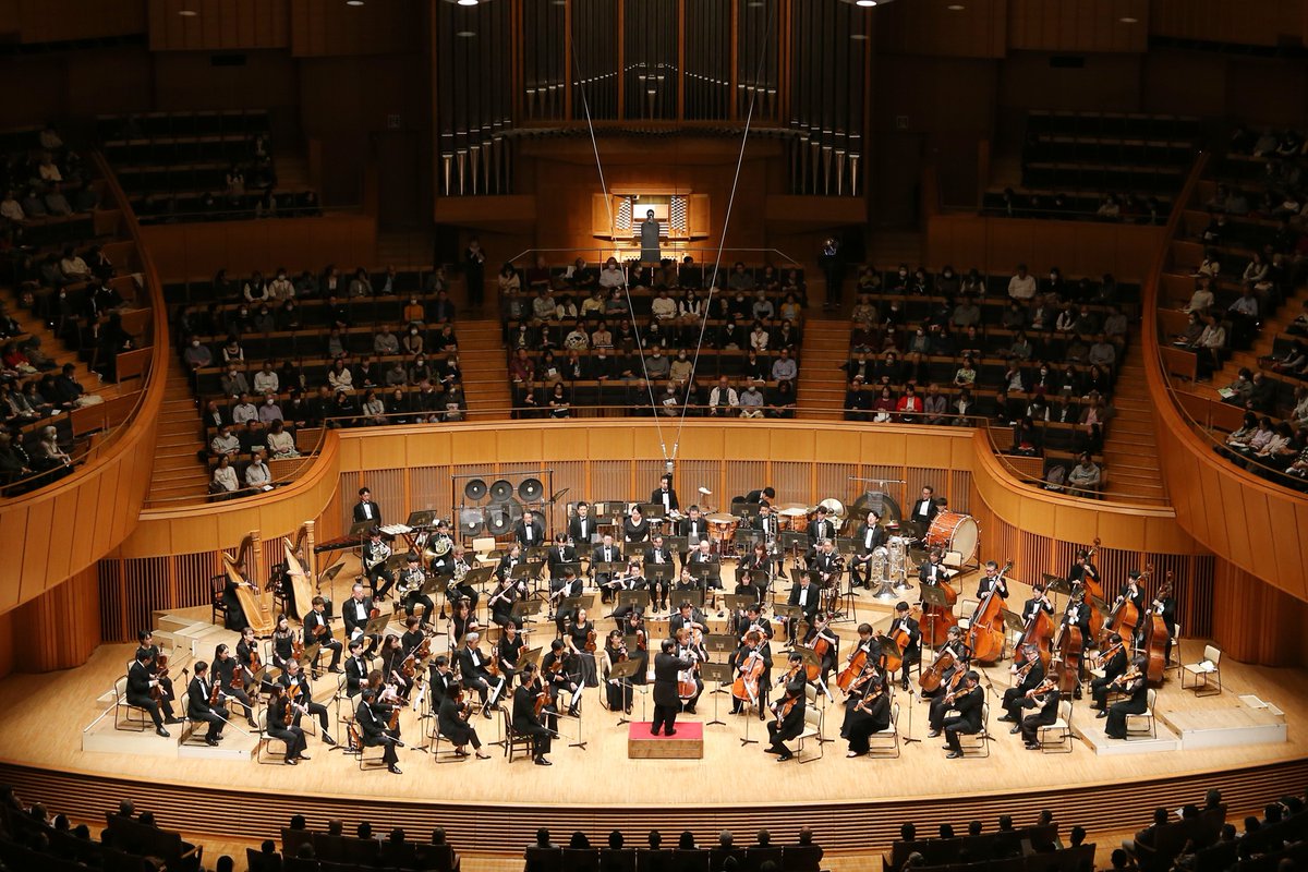 sapporosymphony's tweet photo. 【名曲コンサート】
10/4開催、下野竜也(指揮)、廣狩亮(ヴィオラ)『名曲コンサート～トランスクリプションの魔法』にご来場いただき誠にありがとうございました。#札響
♪アンコール曲：https://t.co/c9RJxveOwD
♪アンケートにご協力をお願いいたします：https://t.co/TCqpAUSscp https://t.co/uD70YIIU9i