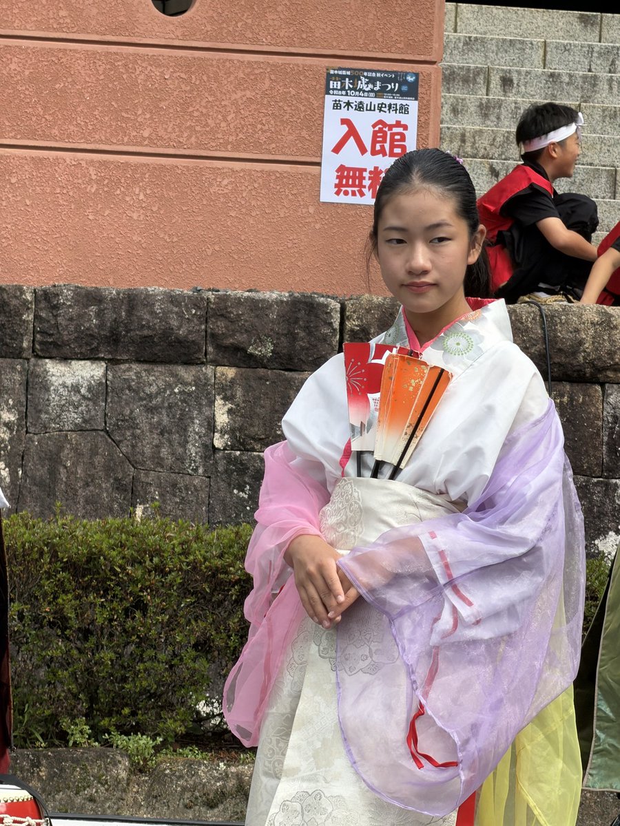 naminorisenbei's tweet photo. ＃苗木城築城500年記念秋イベント
＃苗木城まつり
＃土岐高山城戦国武将隊
＃つつじ姫　＃さくら姫　＃美濃姫
＃華姫 https://t.co/FOxTwA3Ur1