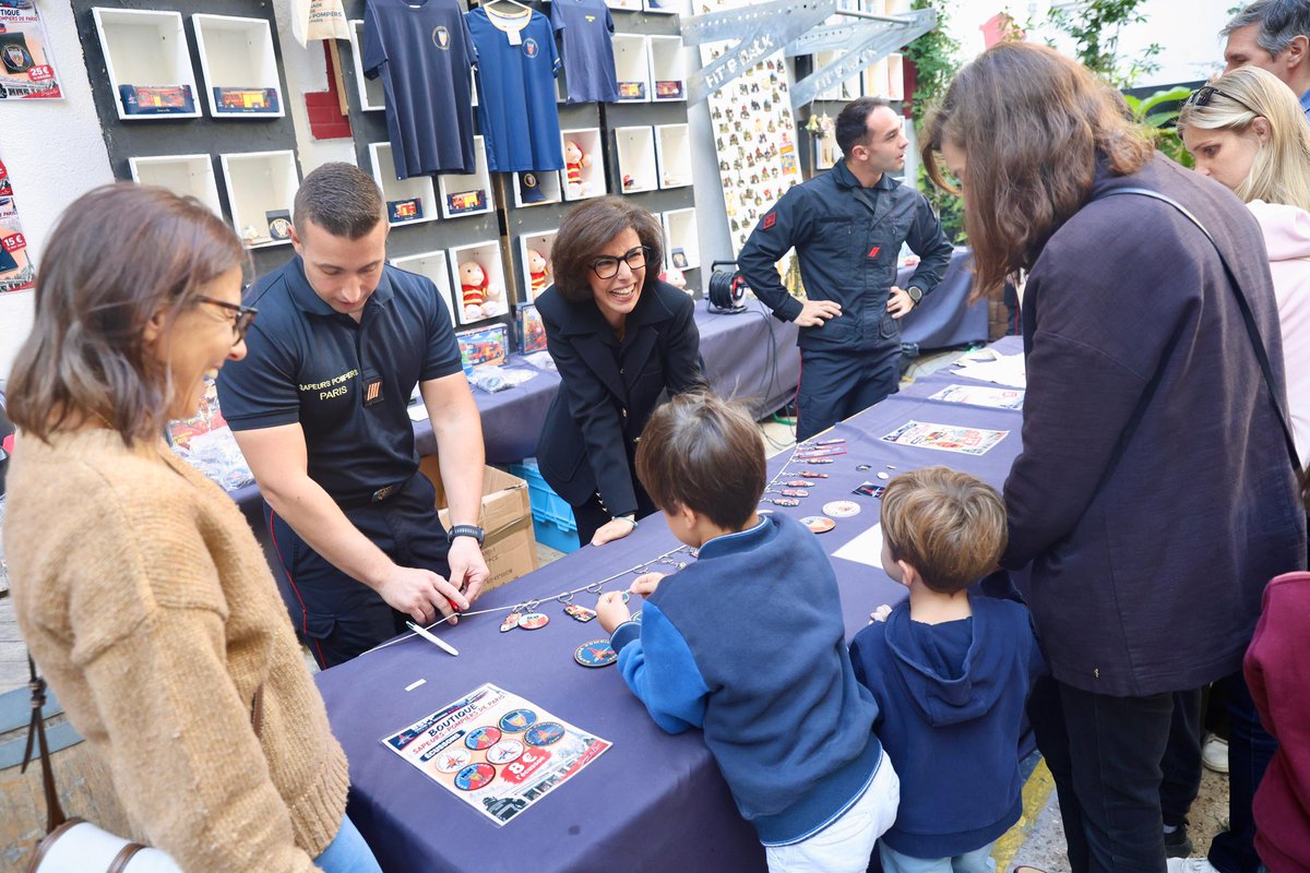 datirachida's tweet photo. ✨ Un week-end dans le 7e arrondissement !
💍 Célébrations de mariages
🚒 Portes ouvertes de la Caserne Malar
🎶 Bal du Curé
⛪ Messe de rentrée de la Paroisse @spgroscaillou 

Un week-end placé sous le signe de la convivialité, du partage et de la vie de quartier ! 🇫🇷❤️

#Paris7 https://t.co/Br1ifhgvSr