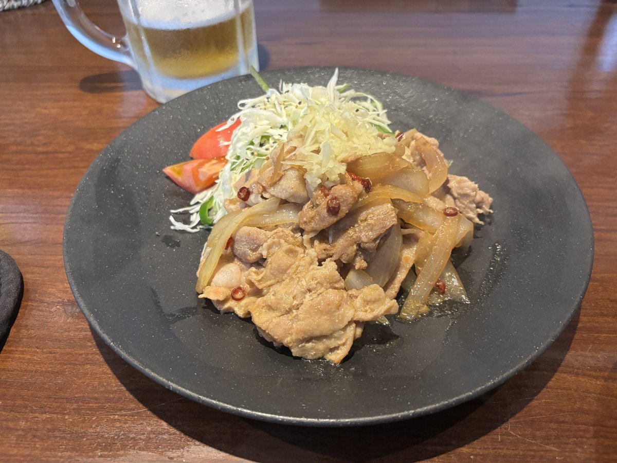 ZOKUBUTSU__'s tweet photo. 茅ヶ崎元町 すずき家の食卓
ちくわの磯辺揚げと豚バラ生姜焼きとハンバーグ
美味しかった https://t.co/WpOCbCr8vH