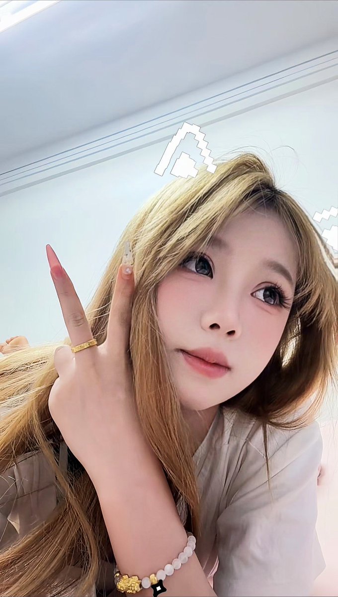 ren_hao50460's tweet photo. 哈市你们的亲妈祖宗 快来跪舔祖宗脚趾🖤 #女王s #女主 #哈尔滨 https://t.co/LN6Xay7cNj