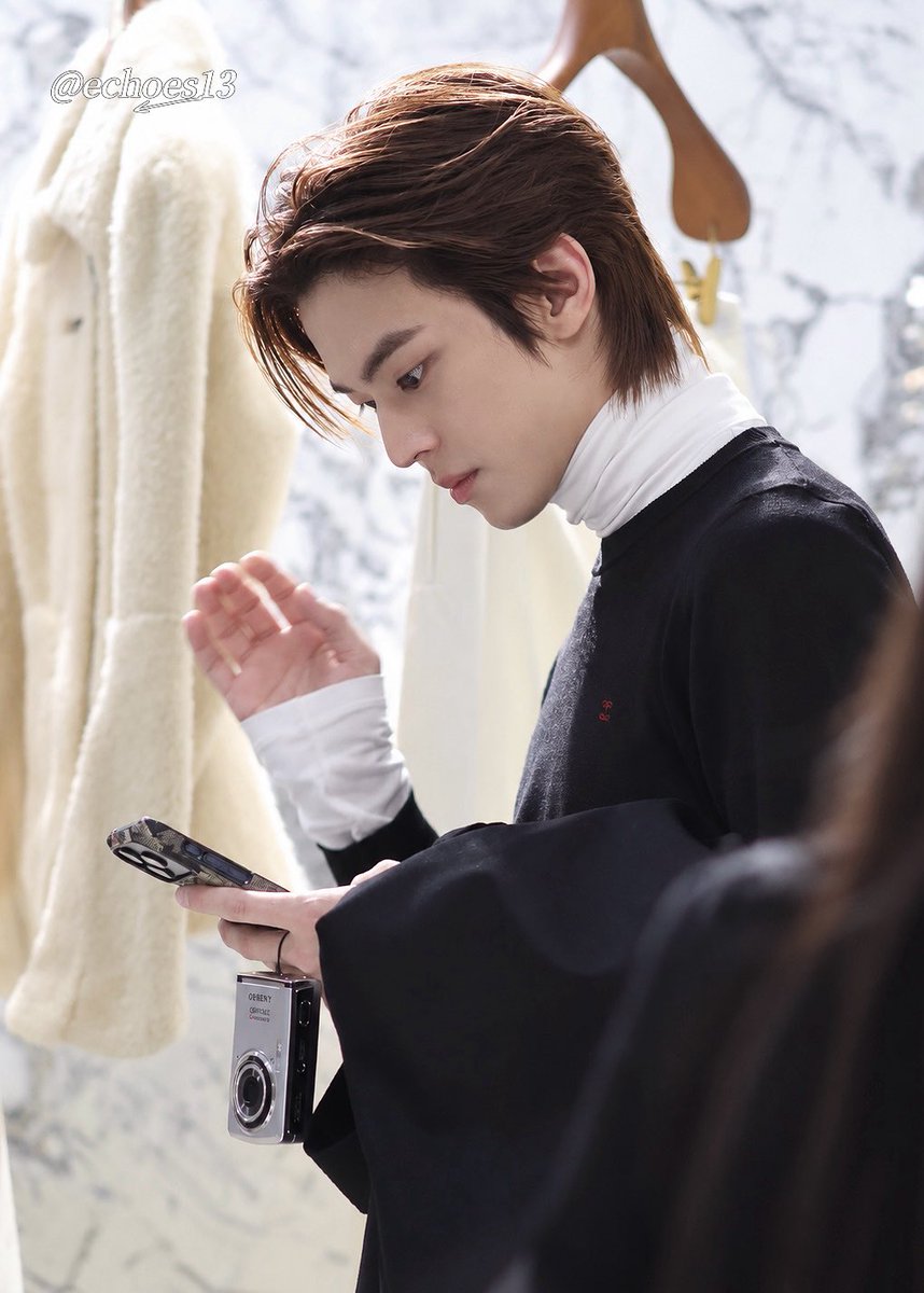 dhyechoes's tweet photo. 261003 Celine

#Celine #CelineEte2027
#도훈 #투어스 #TWS #DOHOON https://t.co/52p6xb9IFU