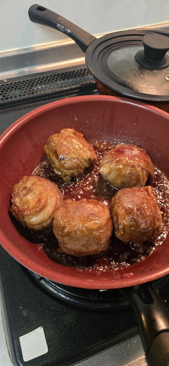 RecalledSummer's tweet photo. インスタで見たとろ玉肉巻きを
作ってみましたー。どうなるかな https://t.co/EjCfTK10DZ