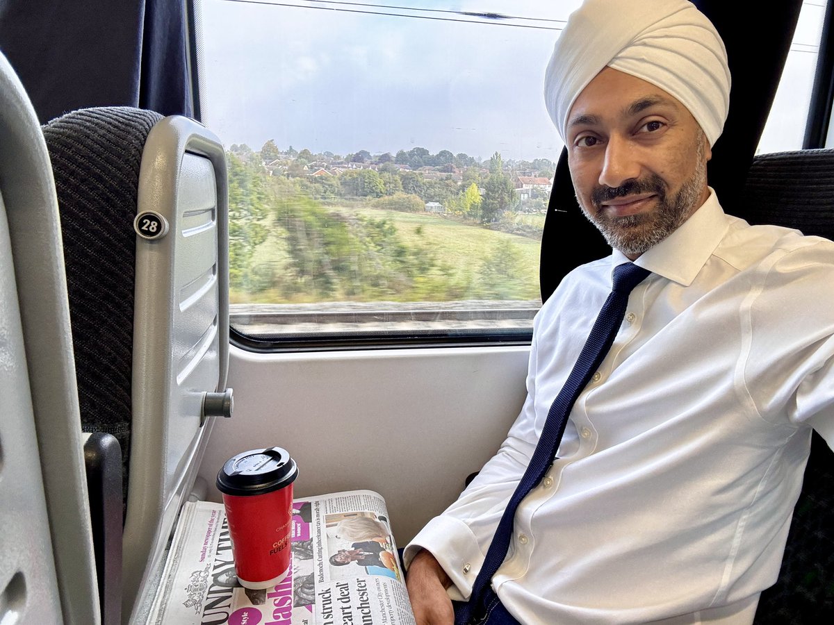 KulveerRanger's tweet photo. 24 years!

That familiar annual Sunday morning train journey to @Conservatives Party Conference💙

Catching up with so many friends, the speeches, the fringe debates, the dinners….😇

Looking forward to it all with @KemiBadenoch and our excellent Shadow Cabinet team💪🏽

#CPC26 https://t.co/zEyH2j9n0i
