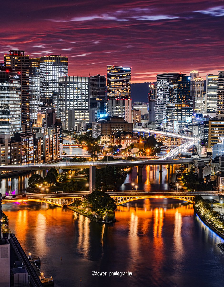 photocitytower's tweet photo. 水の都•大阪の夜景が美しすぎました✨ https://t.co/33zLQszmpZ
