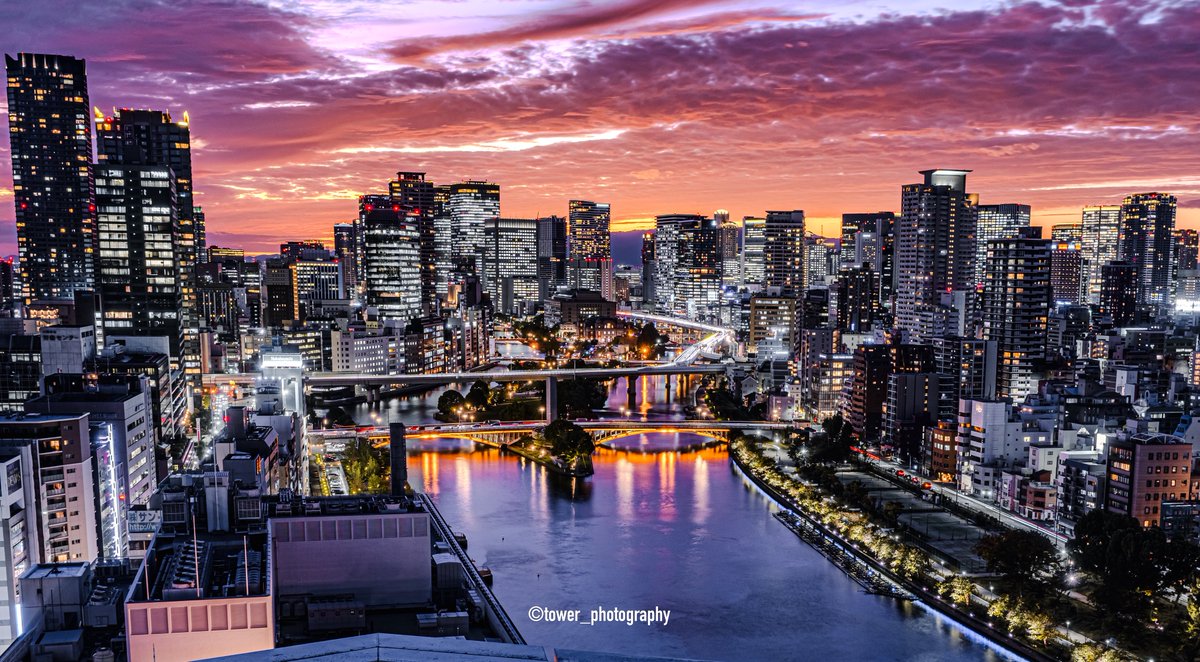 photocitytower's tweet photo. 水の都•大阪の夜景が美しすぎました✨ https://t.co/33zLQszmpZ