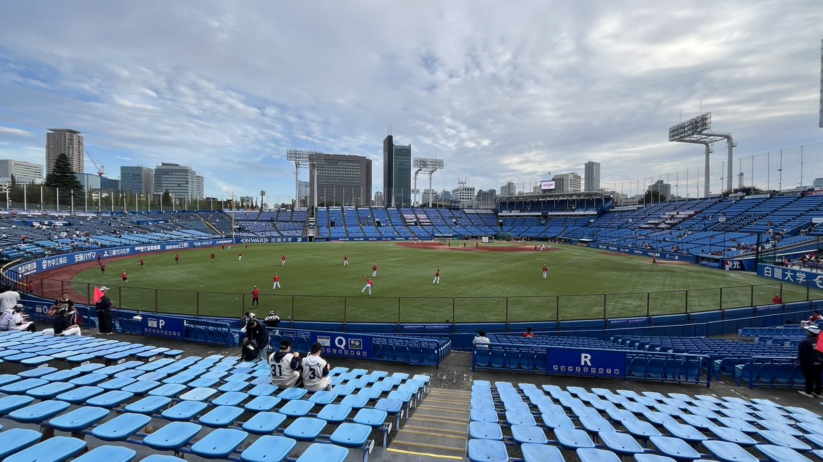 nachi_r45's tweet photo. 今季神宮最終戦よろしくお願いします┏︎○︎))ﾍﾟｺ

やっと食べた山野くんのケバブ丼🥙
と
度会マッマのキッチンカーのバスクチーズケーキとホットコーヒー🍰☕️

ファビちゃんのタオル忘れた😭

#神宮球場
#carp
#swallows https://t.co/kZodufF59o