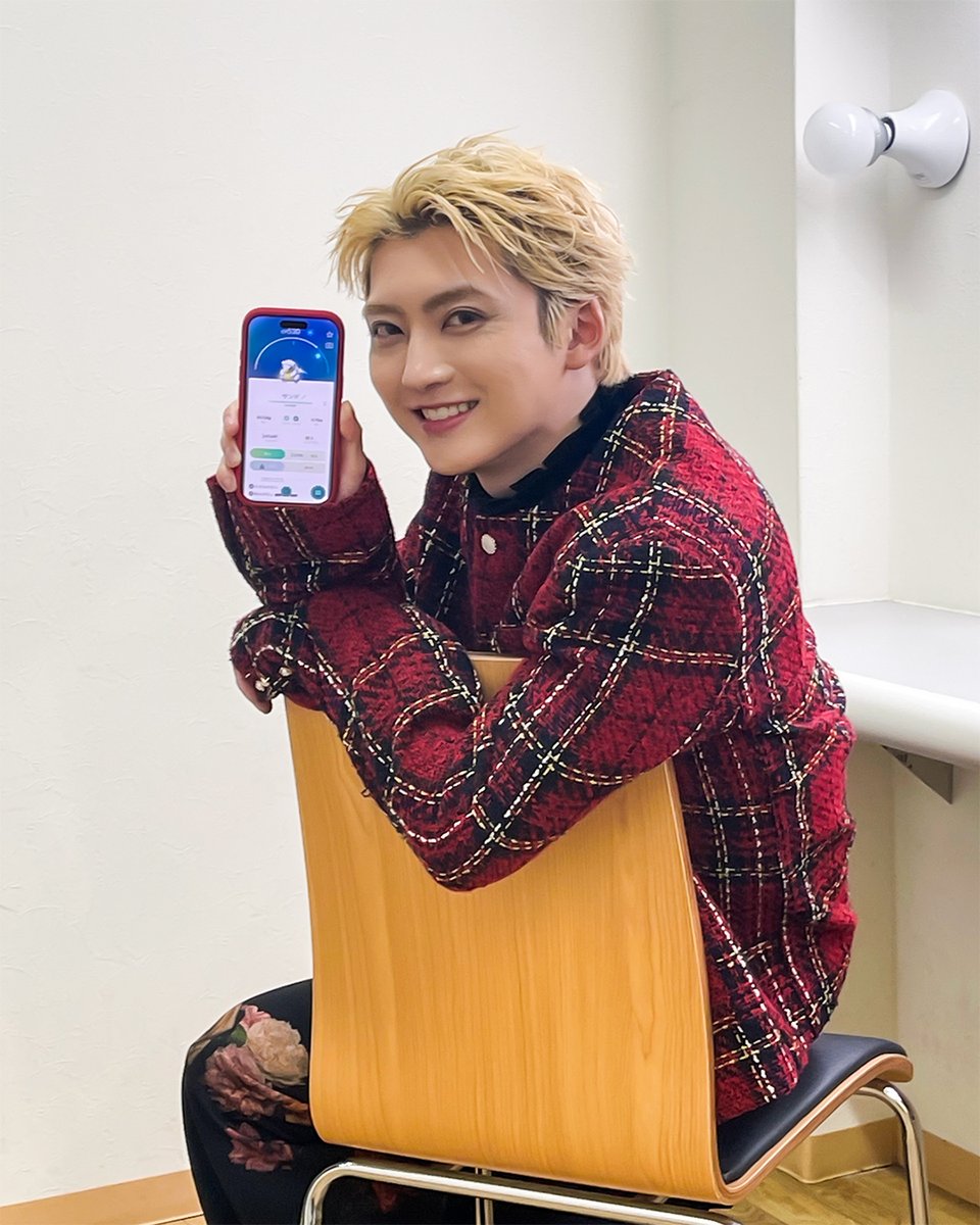 PokemonGOAppJP's tweet photo. ■━━━━━━━━━━━□
┃  オフショット公開❤️   ┃
□━━━━━━━━━━━■

ユーキさんは
「サンド（アローラのすがた）」をゲット💭

他にも隙間時間で
たくさんポケモンをゲットいただきました👏

ぜひwebCMもあわせてお楽しみください🎶

@murachan_secret
@sd_bt https://t.co/duugY5mLHj
