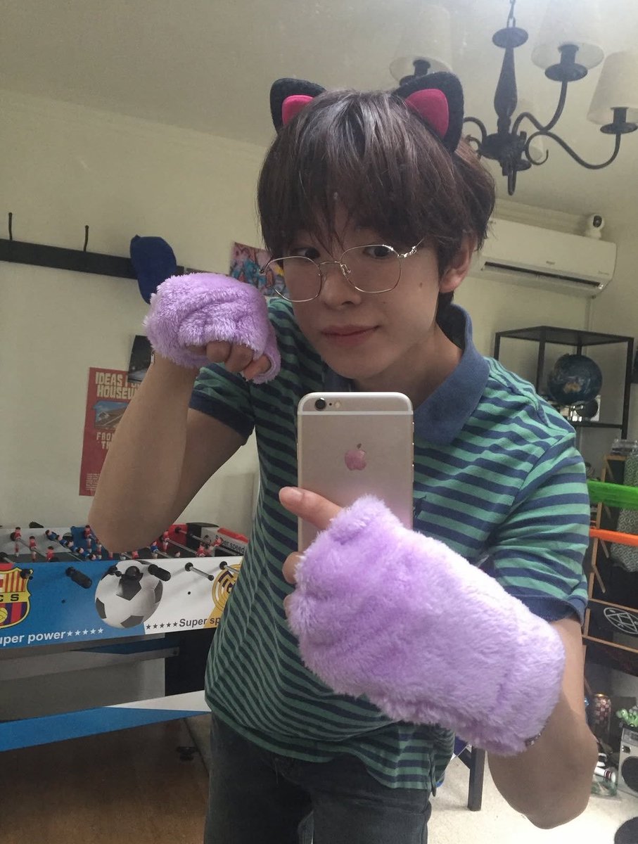 yush1star's tweet photo. meong https://t.co/6moWE0D5NK
