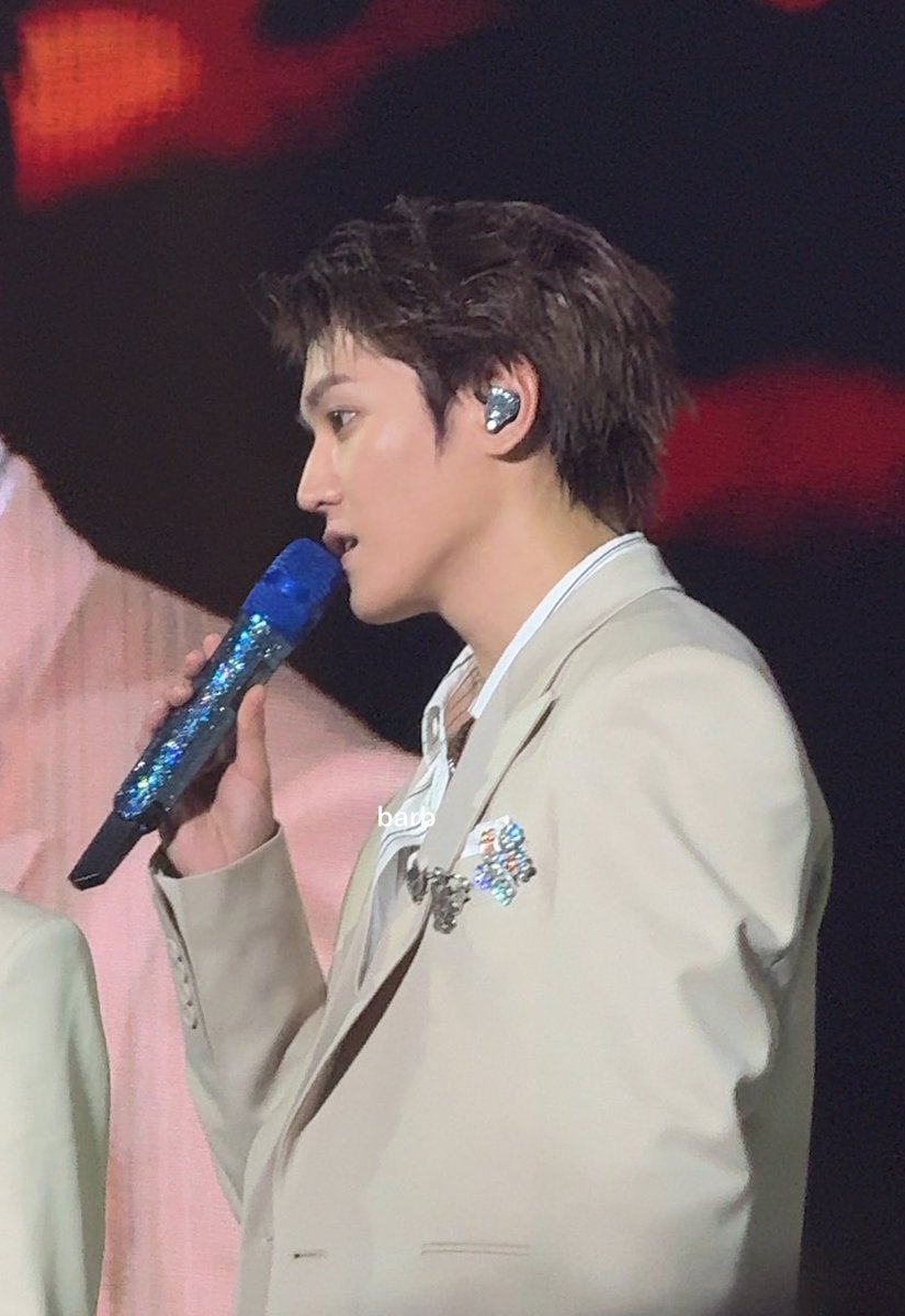 leetaerose's tweet photo. i saw an angel… https://t.co/Hv5xIPXJgE