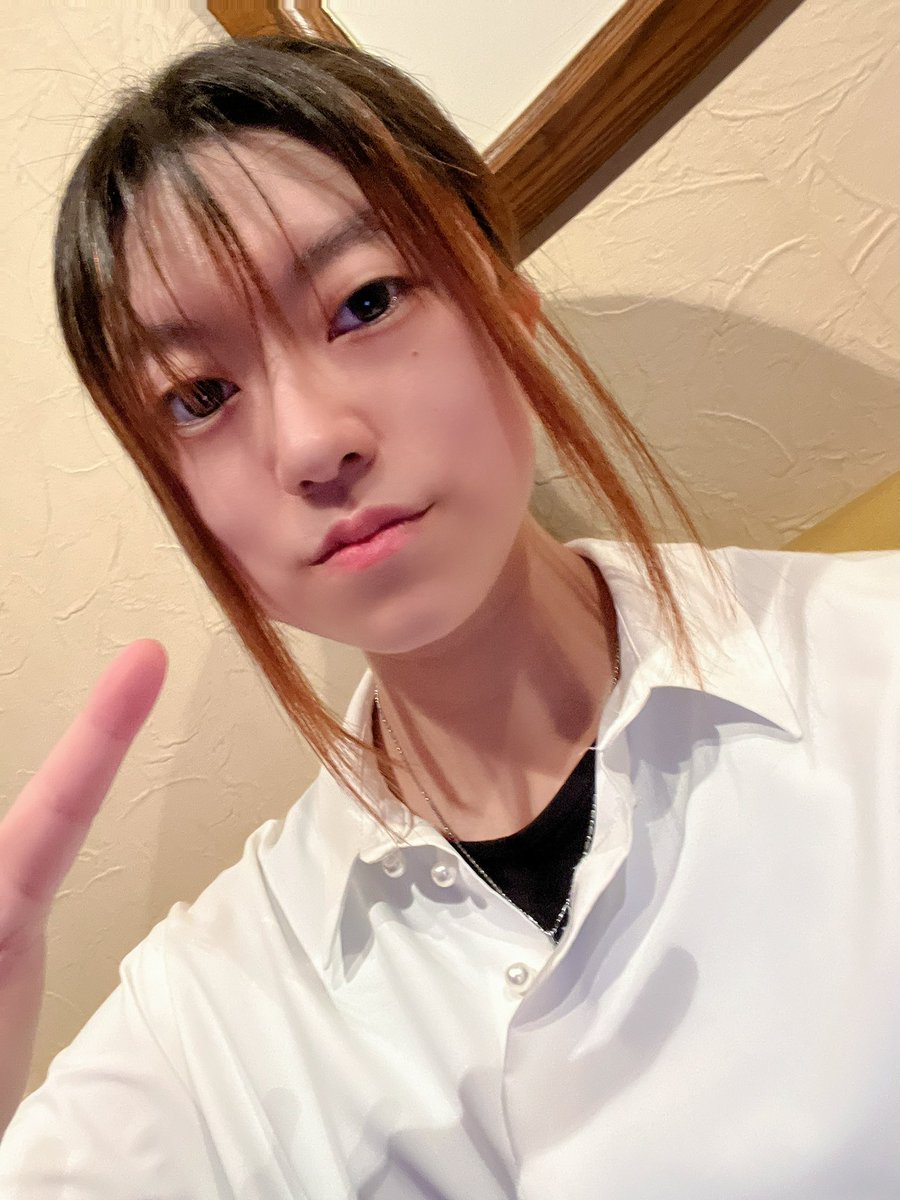 UTa_Shinobu's tweet photo. トップバッターありがとうございました！！
あまり告知できなくてごめんよ～～～！
イベント最後まで楽しみたいけど早々に着替えて離脱させていただきます😭

衣装も髪型も変えたので誰お前状態😇

また来るぜ下北沢ブレス！ https://t.co/lspeB7p7kf