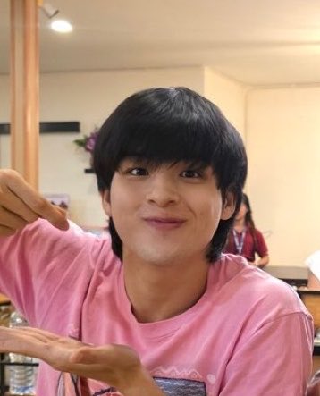adoramin_'s tweet photo. พี่ภูมิลงรูปคุณมัมสมัยสาวๆ คือน่ารักมาก กายได่มาเต็มๆ https://t.co/HcQV4RBy7O
