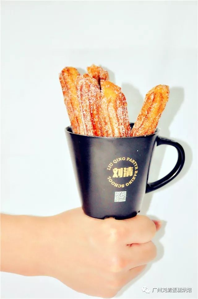 Kingman7ymx's tweet photo. El churro recién frito con azúcar es la mejor sorpresa en un camino largo. Delicioso! https://t.co/BpsFTQnRRd