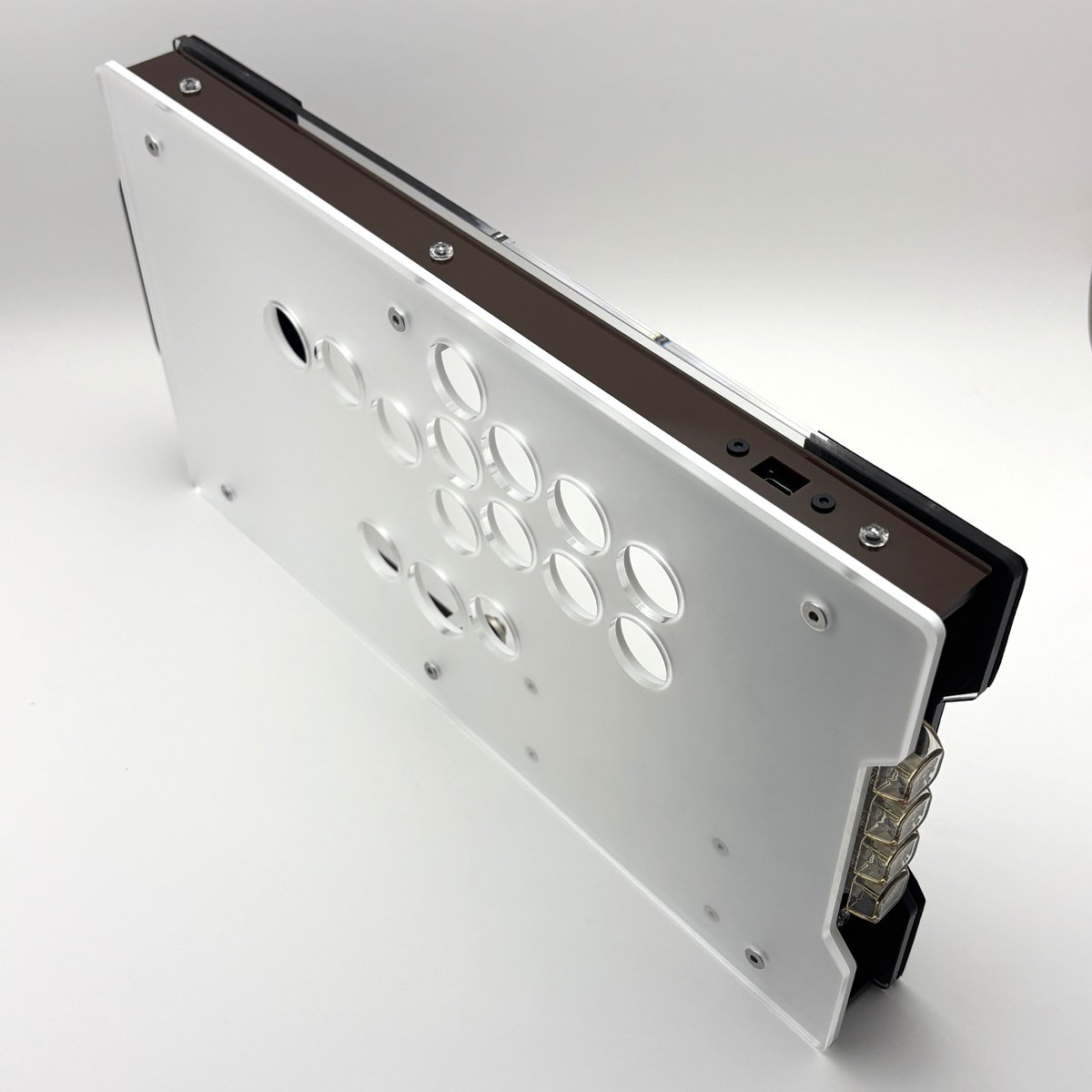 fruitsfactoryjp's tweet photo. #Frucon
Layout : Custom
Size : Wide / 360mm x 195mm
Base Panel : 05. Mat White
Side Frame : 15. Brown
Keycap : 36. Cat Clear Yellow
Connector : Brook
Handle : Black
Weight : 1.1kg
Region : Asia / Japan https://t.co/AL94k9zf44
