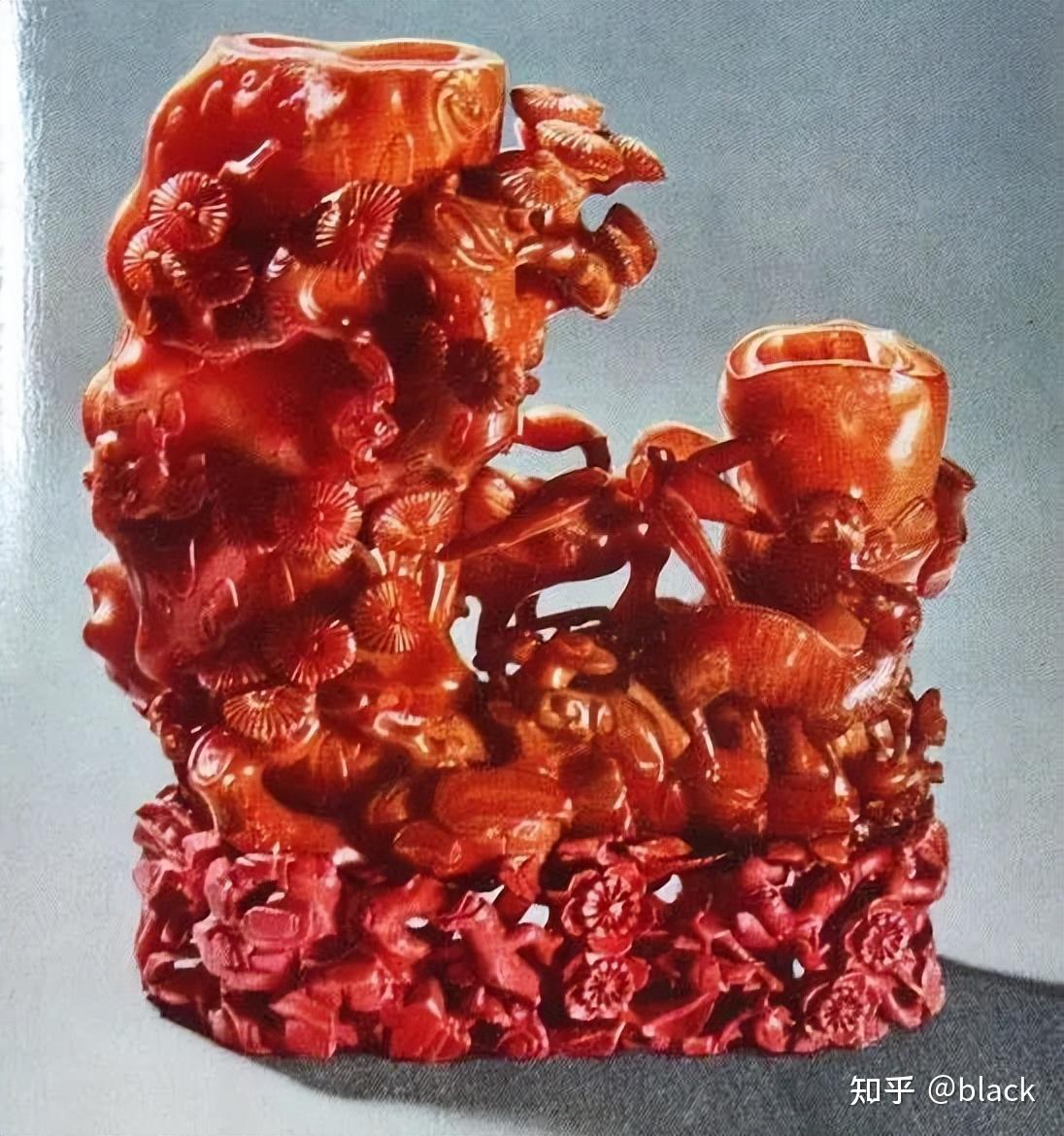 qALHaNespdgv5hk's tweet photo. A mysterious scarlet penance leads Dym to the ancient wax relic, a curious find! https://t.co/BXDYkrVFkz