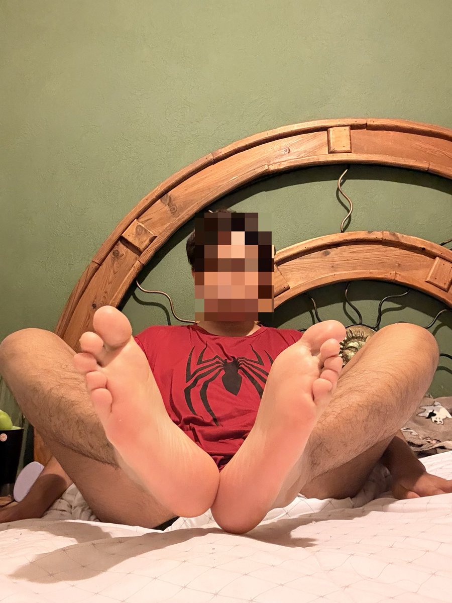 36927390fk's tweet photo. Espero les guste 🔥#feet #feetfetısh https://t.co/UqMMhkp1lo