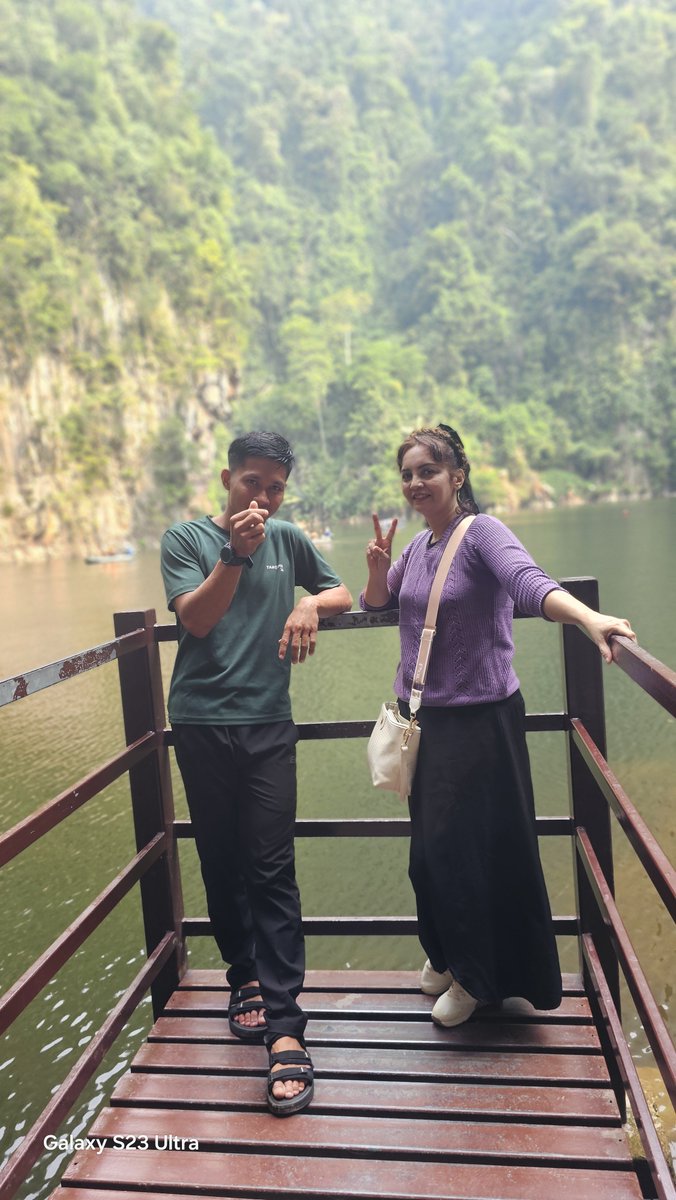 naiffos1's tweet photo. Mirror Lake with mama https://t.co/TuErsCNqIO