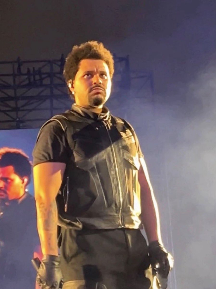 abels_cable's tweet photo. I feel like we moved on from this pic to fast. 😭🙏 https://t.co/c6G6befh8y