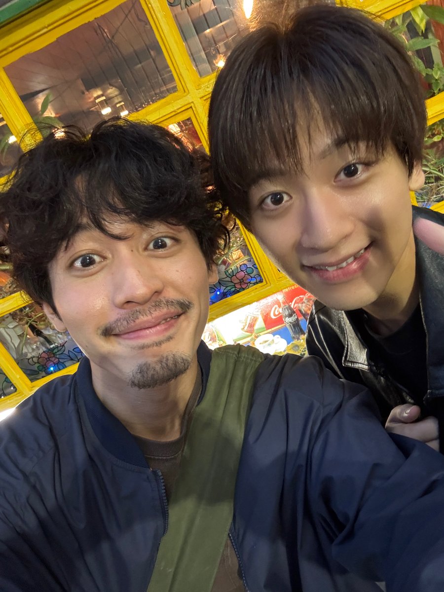shimazaki0129's tweet photo. 『イェルマ』観劇してきました。

衝撃でした。本当に凄かった。。

観る人によって、それぞれ違う解釈や感想が生まれそうで

自分が感じたことも、きっと誰かと完全に一致することはないんじゃないかな…

役者小林亮太くん、ただただ尊敬。

りょうちゃんのヒゲ好きです https://t.co/PybSWDhy0I