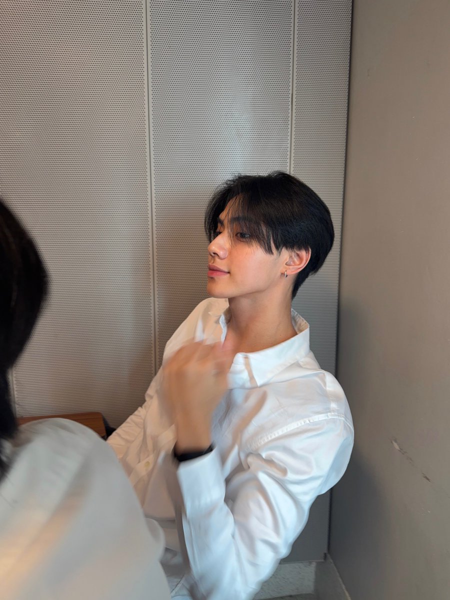 peemwasuTH's tweet photo. 📂[04102026] - #ภีมมาอัพเดท  
#PEEMWASU IG post update

เธอชอบกระเทียม ไม่ชอบเรา

https://t.co/PGvhSiTF9u

#BUSbecauseofyouishine https://t.co/vR9JcrDUvS