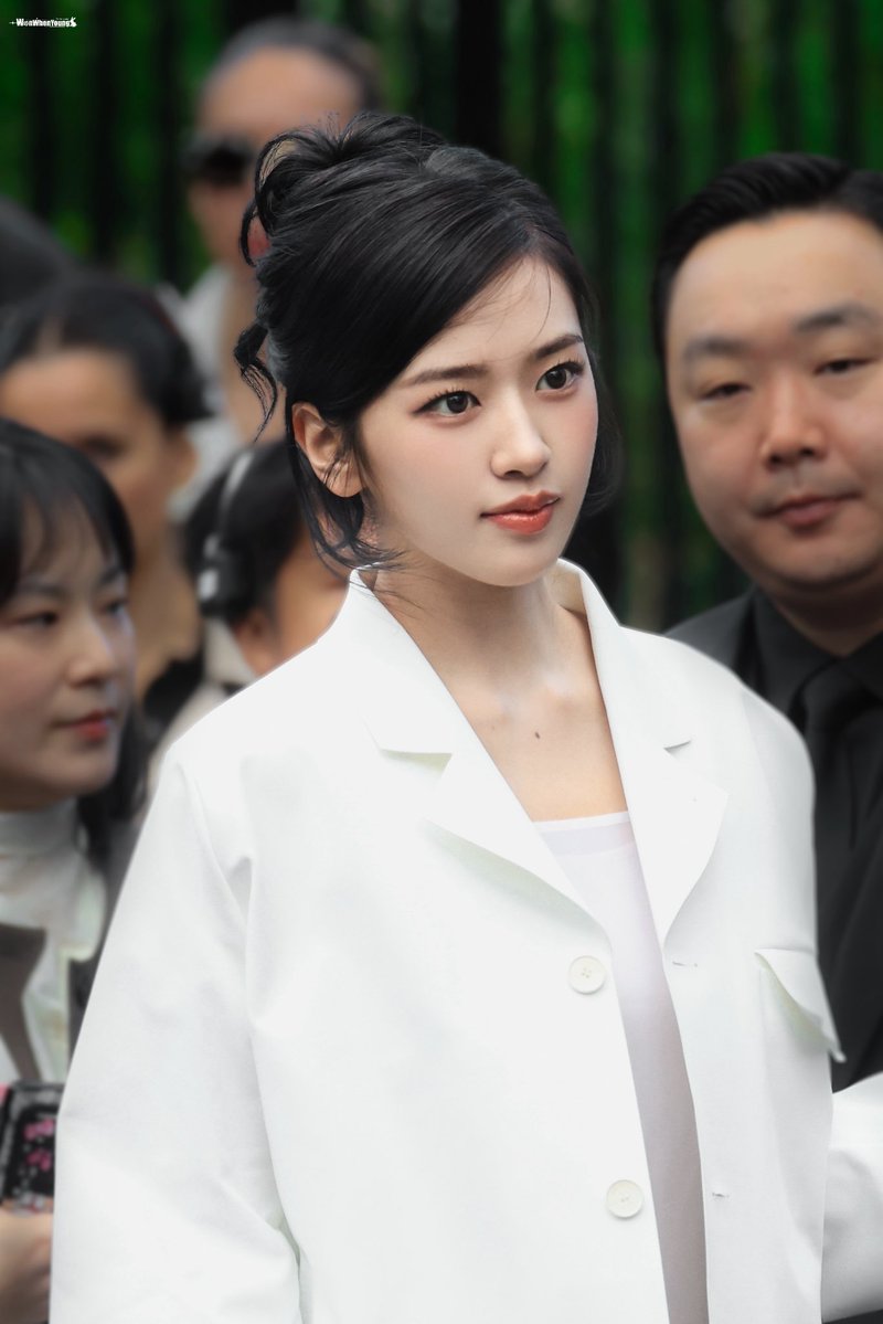 Won_when_young's tweet photo. 261004

YUJIN AT LACOSTESS27 PFW
#YUJINxLacoste
#ANYUJIN #안유진 #YUJIN
#LacosteSS27 #PFW @Lacoste https://t.co/KYlYNcrFPC