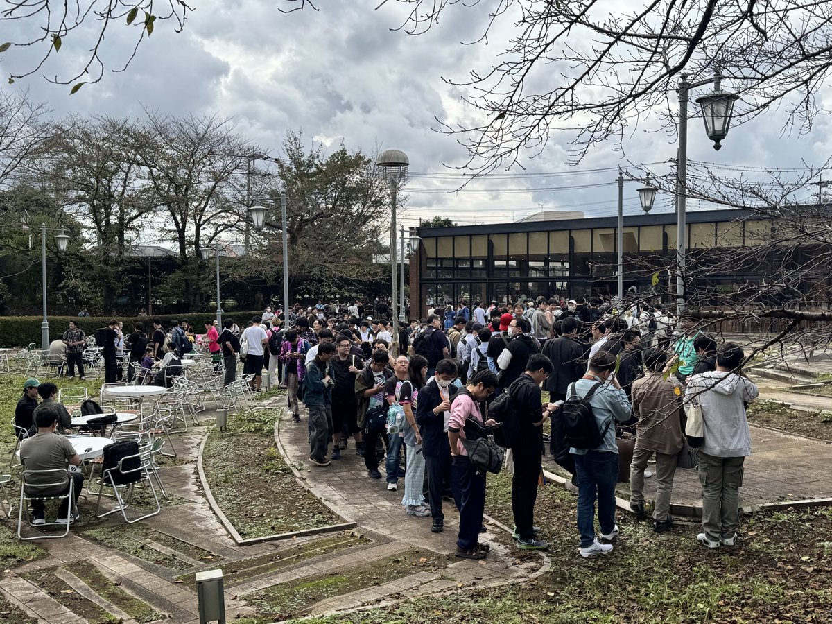 numatakazutoshi's tweet photo. 牛久市商工会青年部主催、第2回目となる「うしくう祭」が開催！
どんぐりたけし、MAO、アンパンマン の各ステージ、そしてうしく広報大使の #鬼塚姉妹 のトークショーと大変な盛り上がり！！
#ワイン と食も楽しめたのではないでしょうか🍷
#牛久 #うしくさんぽ 
#絵森彩  #坂倉花  #うしく広報大使 https://t.co/r1ehAk1skj